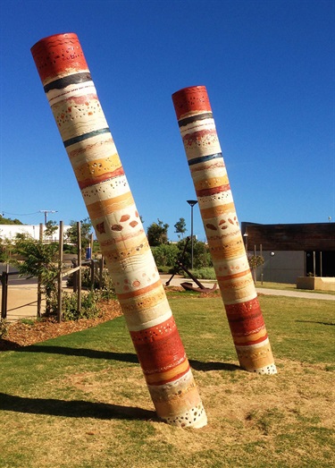 Cast and fused glass, Ceramic & Stone inclusions in cement castings, 2013