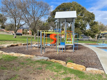 Playground04.jpg