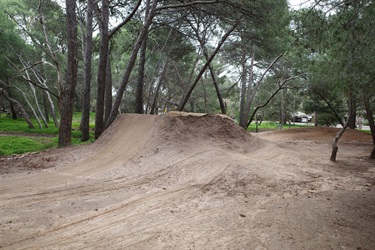 Tangari-Reserve-Bike-Jumps-4.jpg