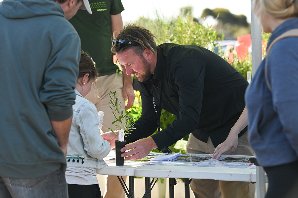 2024PlantGiveawayEvent-HR-ByCathLeo-11.jpg